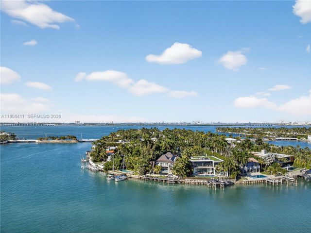 Продажа дома по адресу 14 W San Marino Dr - фото 7469431