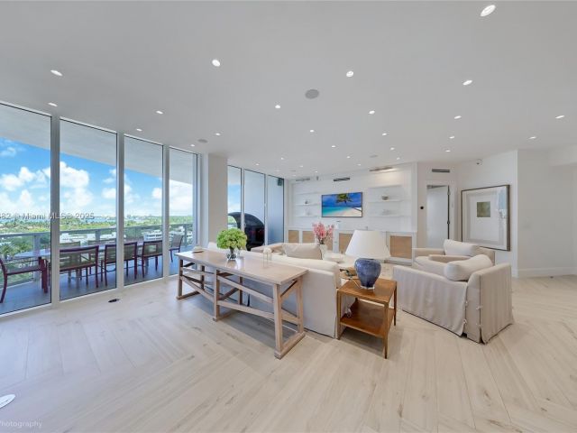 Продажа квартиры #604 Renovated - фото 6079888