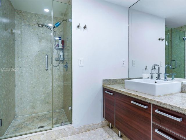 Продажа квартиры #2911 - фото 6070858