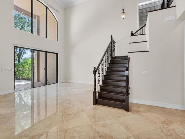 Дом в аренду по адресу 8944 Little Falls Way - фото 6069883