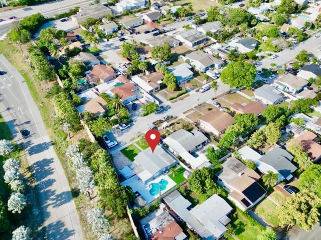 Продажа дома по адресу 1034 Almeria Road - фото 6134196