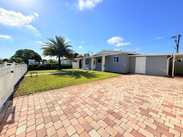 Продажа дома по адресу 1034 Almeria Road - фото 6134198