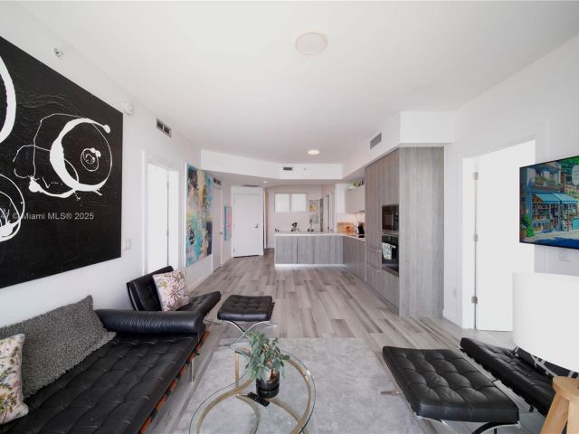 Продажа квартиры #1705 - фото 6068888