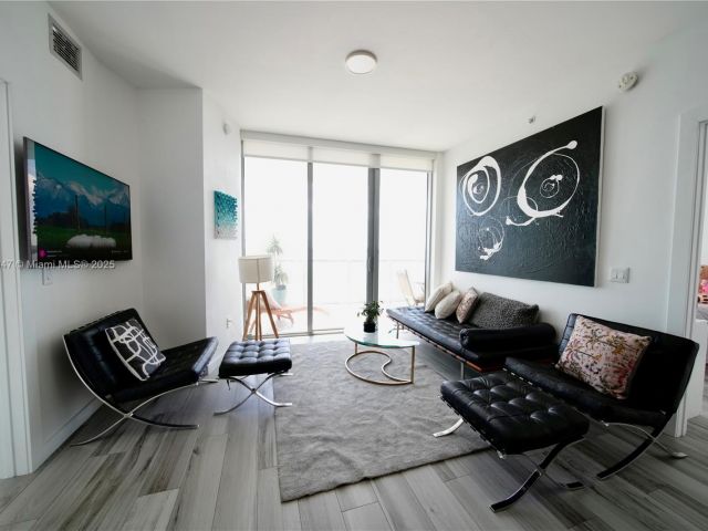 Продажа квартиры #1705 - фото 6068890