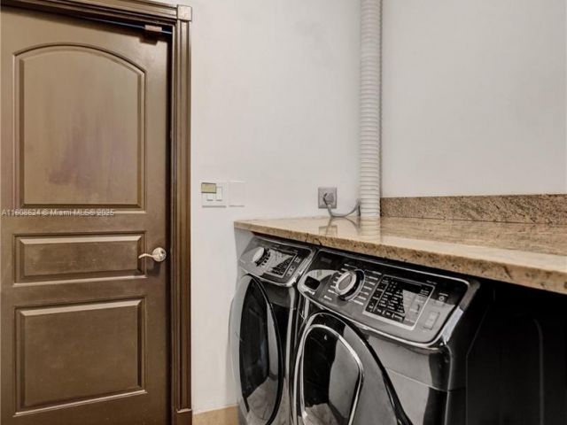 Дом в аренду по адресу 3100 NE 56th Ct - фото 6075670