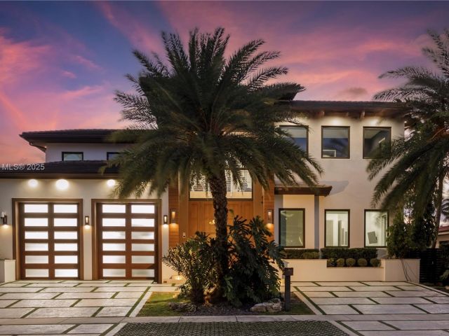 Продажа дома по адресу 12880 N Bayshore Dr - фото 6067352