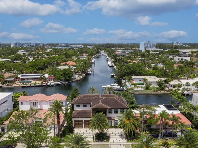 Продажа дома по адресу 12880 N Bayshore Dr - фото 6067355