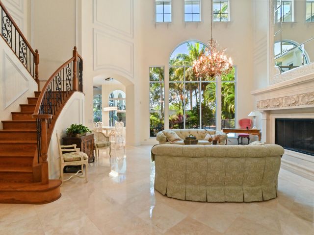 Дом в аренду по адресу 17665 Middlebrook Way - фото 6069987