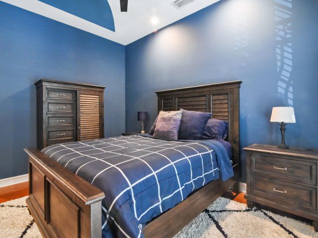 Дом в аренду по адресу 17665 Middlebrook Way - фото 6484135