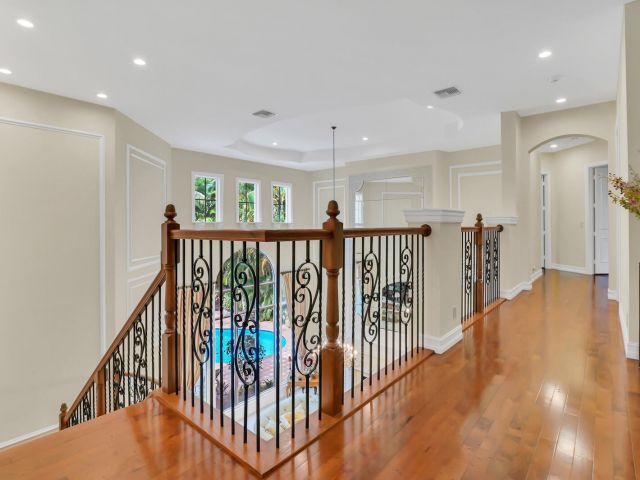 Дом в аренду по адресу 17665 Middlebrook Way - фото 6484140