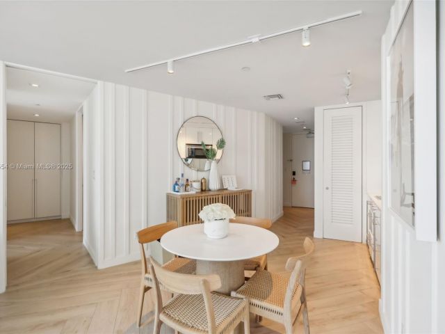 Продажа квартиры #1511 - фото 6070799