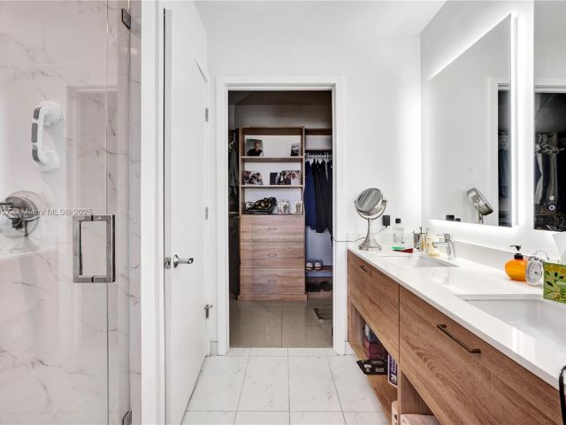 Продажа квартиры #3217 - фото 6070487