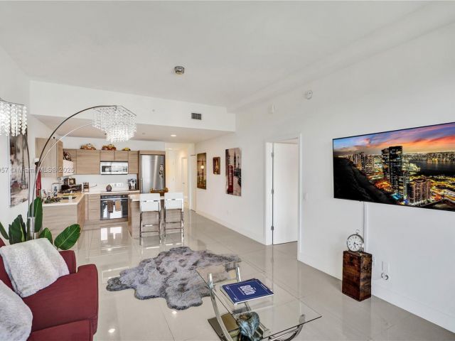 Продажа квартиры #3217 - фото 6070497