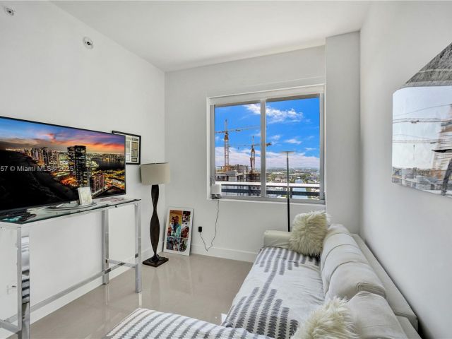 Продажа квартиры #3217 - фото 6070502