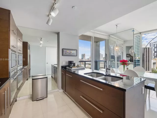 Продажа квартиры #1604 - фото 6091474