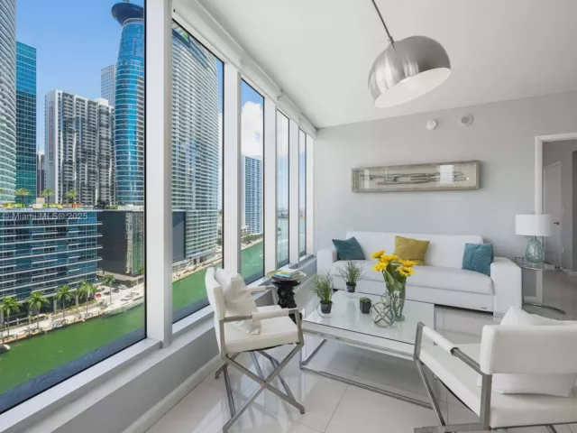 Продажа квартиры #1604 - фото 6091478