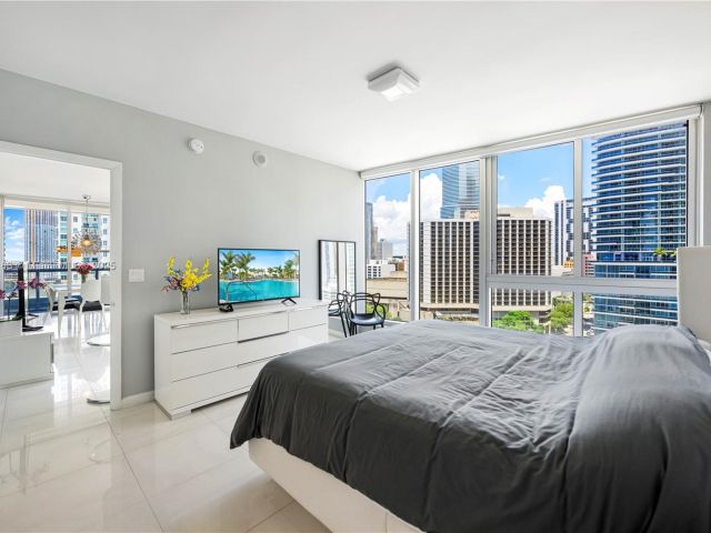 Продажа квартиры #1604 - фото 6091472