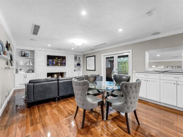 Продажа дома по адресу 13501 SW 107th Ave - фото 6069253