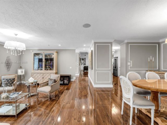 Продажа дома по адресу 13501 SW 107th Ave - фото 6069254