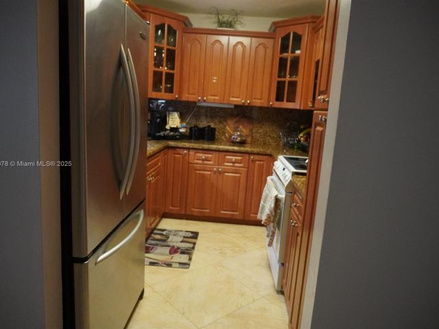 Продажа дома по адресу 19423 NW 53rd Pl - фото 6109691