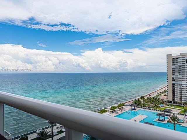 Продажа квартиры #1605 - фото 6118810