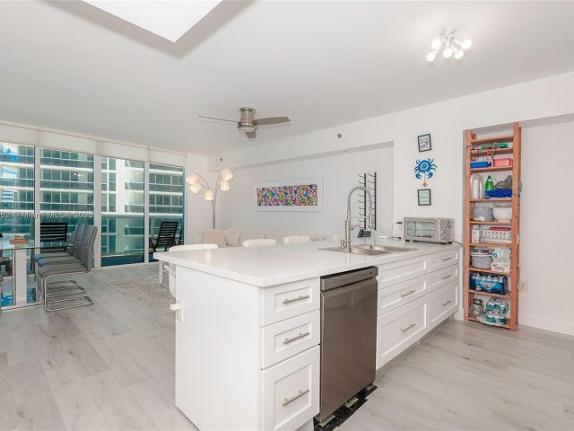 Продажа квартиры #1605 - фото 6118821