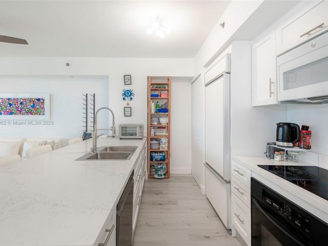 Продажа квартиры #1605 - фото 6118822