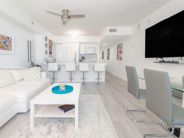 Продажа квартиры #1605 - фото 6118825