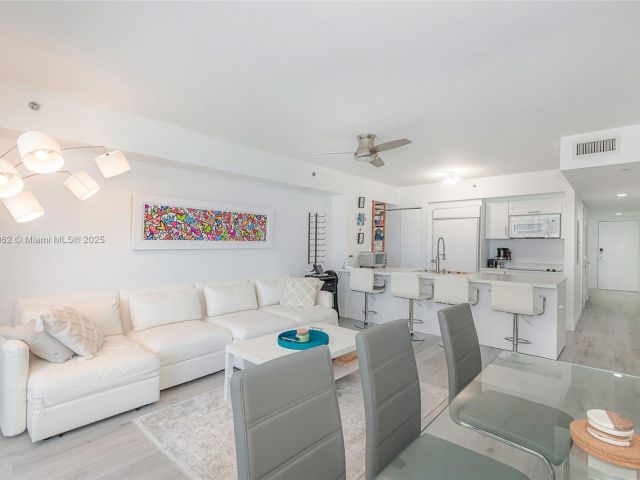 Продажа квартиры #1605 - фото 6118826