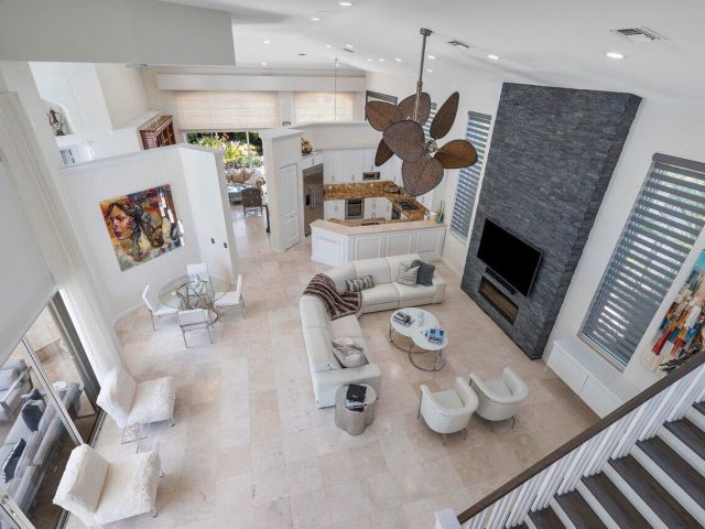 Продажа дома по адресу 6379 Avalon Pointe Court - фото 6077826