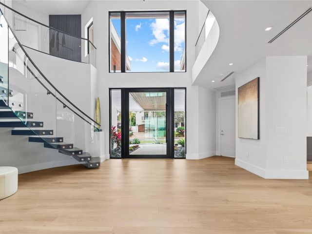 Дом в аренду по адресу 1957 Harbourview Dr - фото 6249455