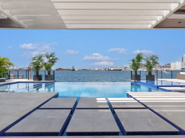 Дом в аренду по адресу 1957 Harbourview Dr - фото 6249457