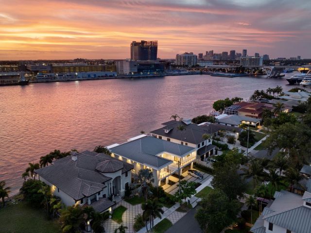 Дом в аренду по адресу 1957 Harbourview Dr - фото 6249462