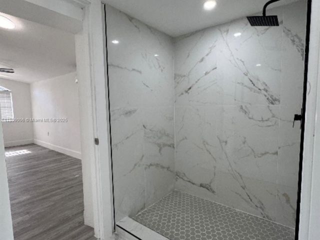 Продажа дома по адресу 12455 SW 187th Ter - фото 6077250