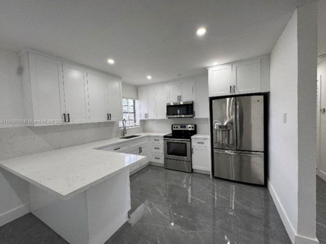 Продажа дома по адресу 12455 SW 187th Ter - фото 6077254