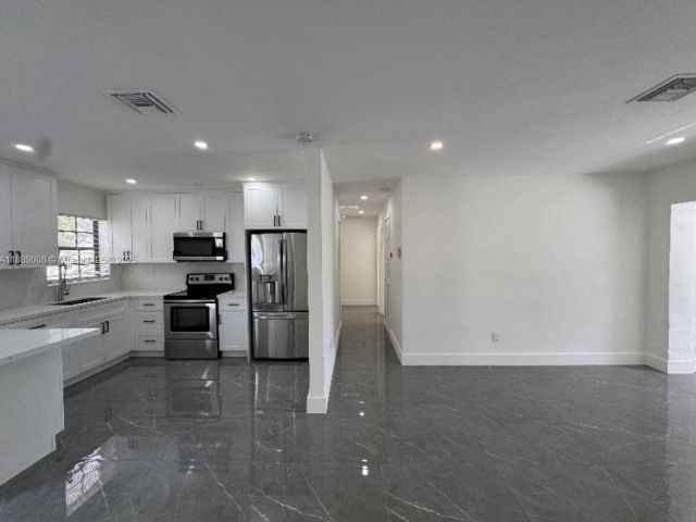 Продажа дома по адресу 12455 SW 187th Ter - фото 6077256