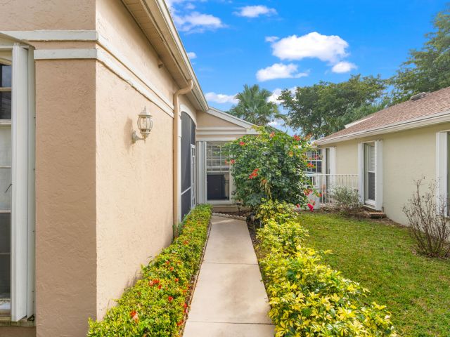 Продажа дома по адресу 7961 Mansfield Hollow Road - фото 6071180