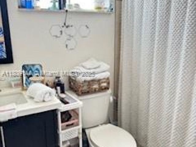 Продажа дома по адресу 3801 SW 149th Ave - фото 6071888