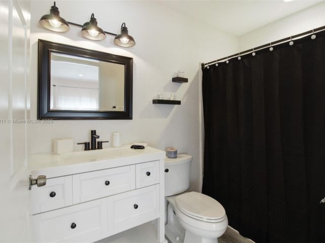 Продажа дома по адресу 17375 SW 282nd St - фото 6072609