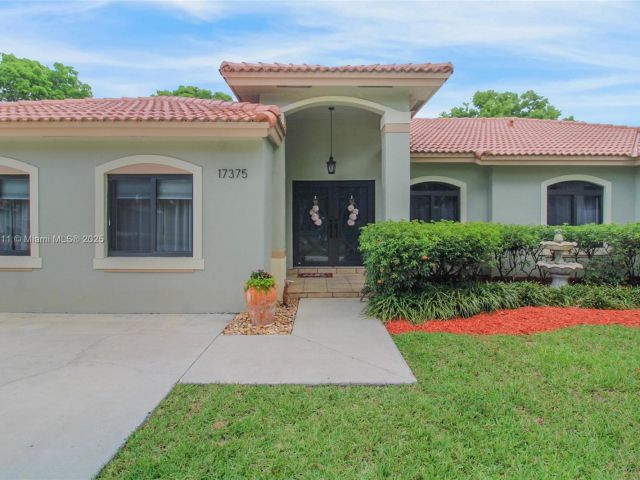 Продажа дома по адресу 17375 SW 282nd St - фото 6072620