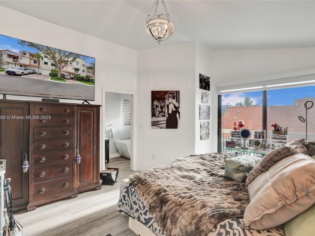 Продажа дома по адресу 21388 Marina Cove Cir 13-G - фото 7137254