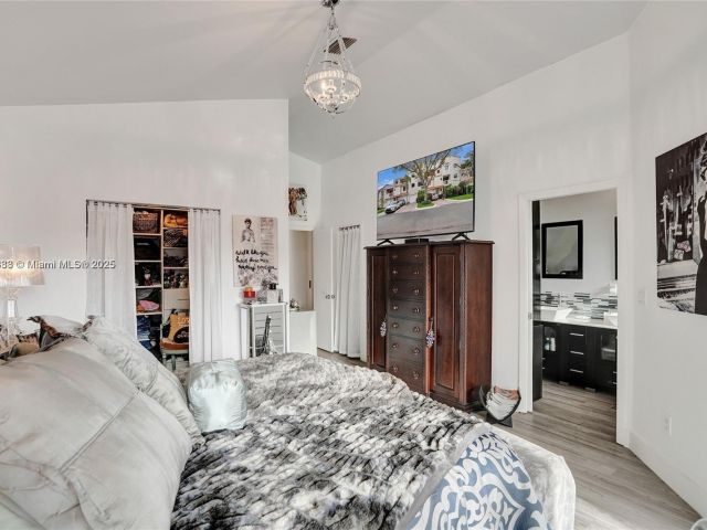 Продажа дома по адресу 21388 Marina Cove Cir 13-G - фото 7137256