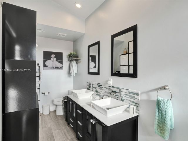 Продажа дома по адресу 21388 Marina Cove Cir 13-G - фото 7137257