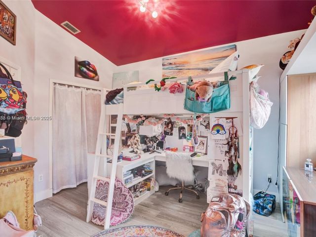 Продажа дома по адресу 21388 Marina Cove Cir 13-G - фото 7137262