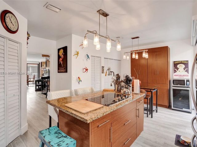 Продажа дома по адресу 21388 Marina Cove Cir 13-G - фото 7137267