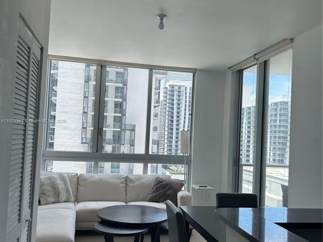 Квартира в аренду номерT-2011 - фото 7437215