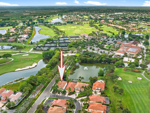 Продажа дома по адресу 8405 Legend Club Drive - фото 6116982