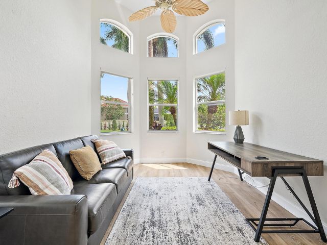 Продажа дома по адресу 8405 Legend Club Drive - фото 6611306