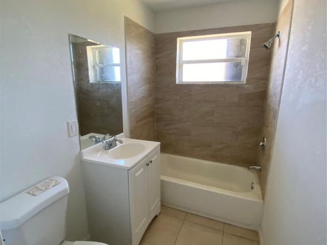 Продажа дома по адресу 1654 43rd St - фото 6116964