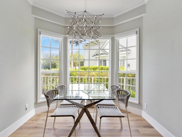 Продажа дома по адресу 21470 Saint Andrews Grand Cir 12 - фото 6073916